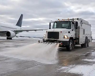 Potassium Acetate Liquid Deicer for Runways, Roads and Bridges