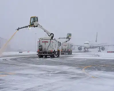How Does Potassium Acetate Liquid Improve Ice Removal Efficiency?