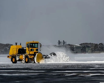 Long-Lasting Ice Prevention with Solid Potassium Acetate