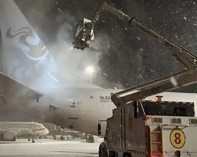 How Does Liquid Potassium Acetate Prevent Airport Runway Ice?