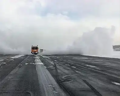 Does Snow Melting Solid Potassium Acetate Cause Slippery Roads After Use?